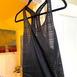 Fabletics woman’s tank top